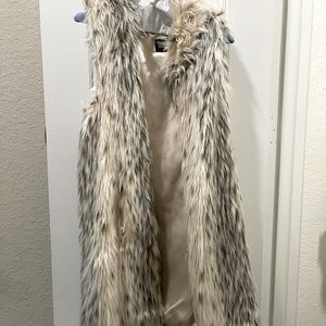 Fur vest
